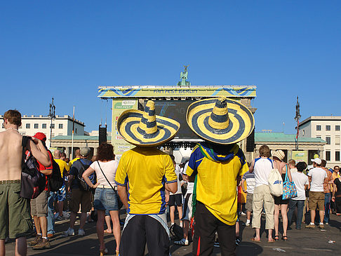 Fotos Fans am Brandenburger Tor